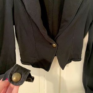 Cropped military jacket - Elena Gilbert vibes